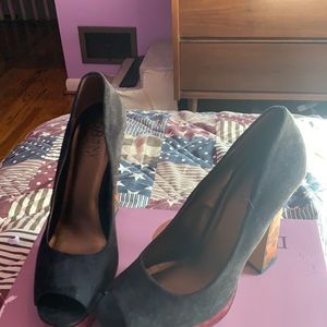 Black, Burgundy, animal print- used it once for a wedding